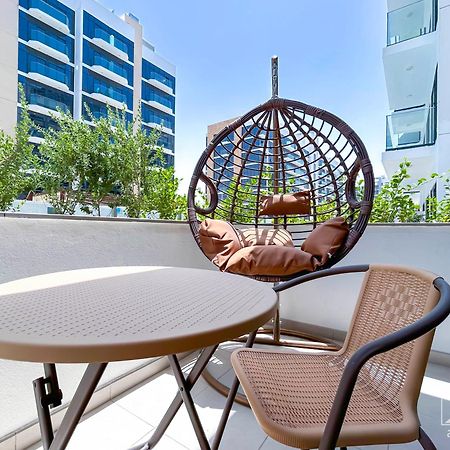 Charming Studio With Balcony In Azizi Riviera Dubai Esterno foto